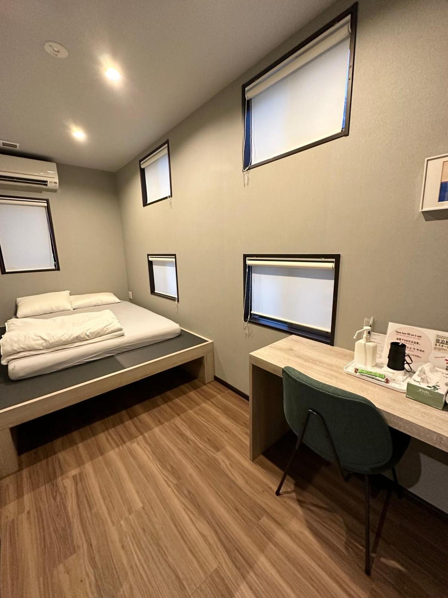 Nekokura Hostel Fukuoka  Extérieur photo